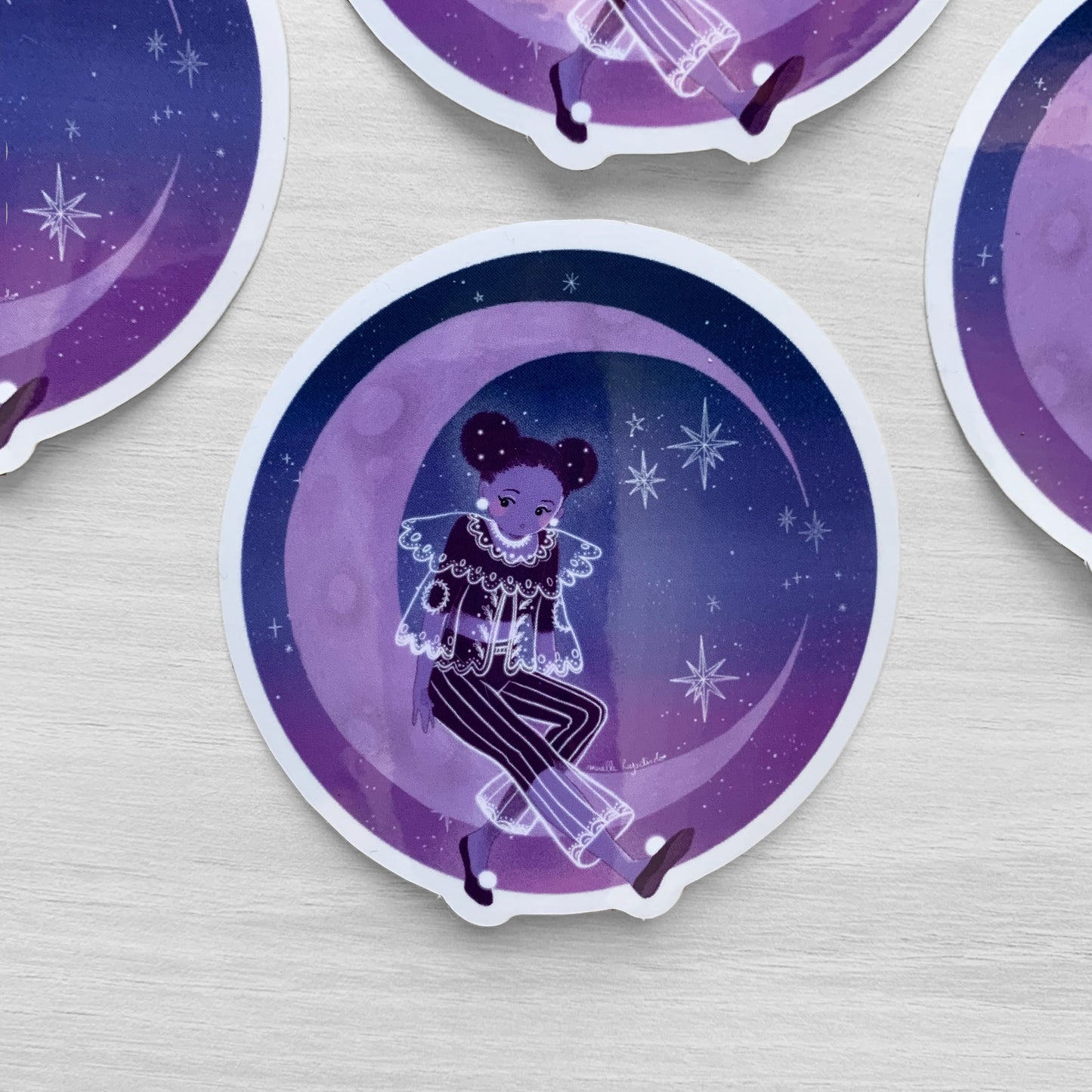 MAËLLE RAJOELISOLO - MOON STICKER